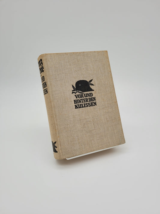 Vor und hinter den Kulissen