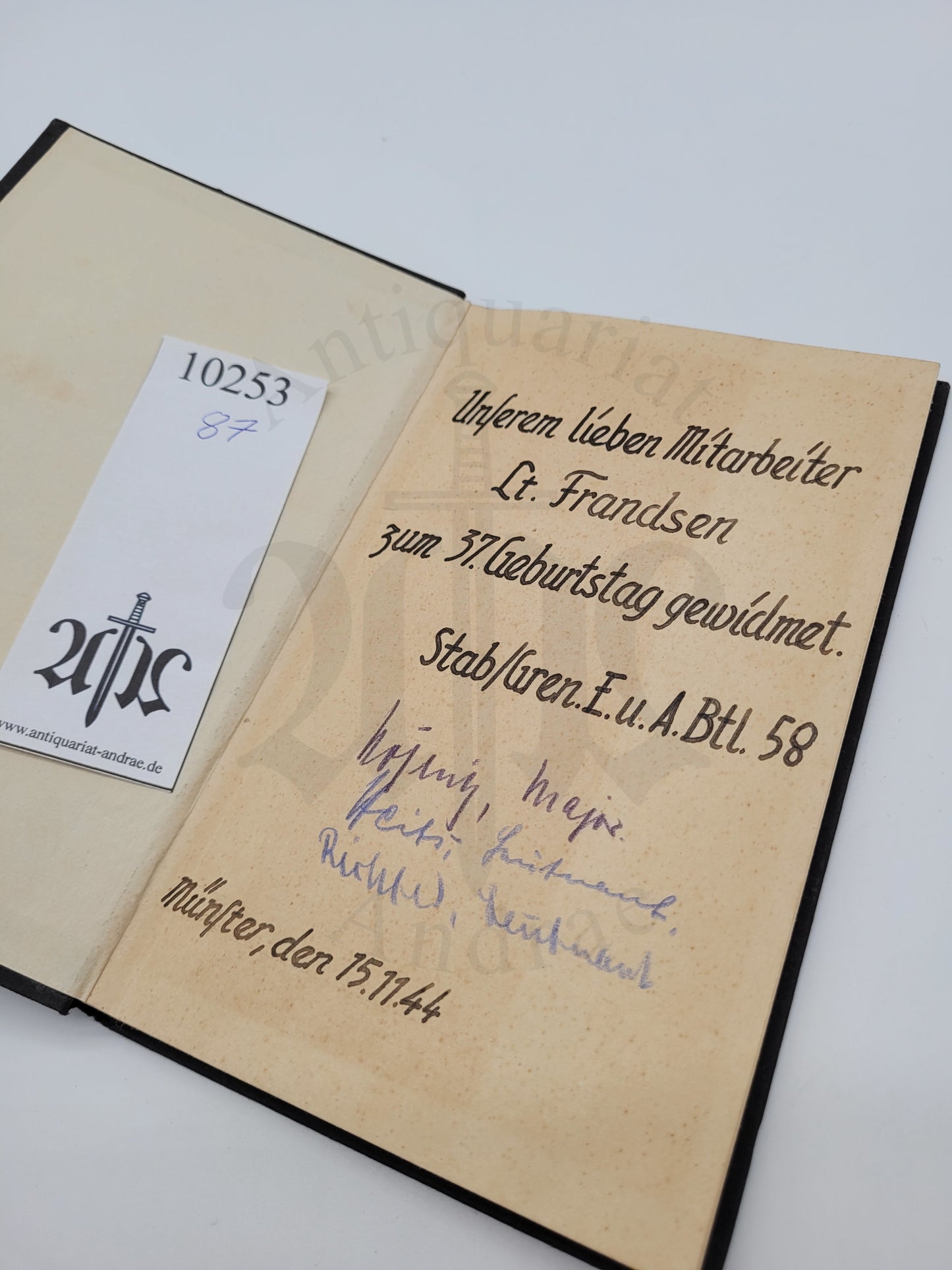 Der Wanderer zwischen beiden Welten