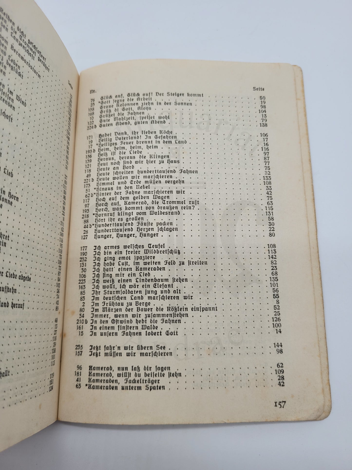Singend wollen wir marschieren (Liederbuch)