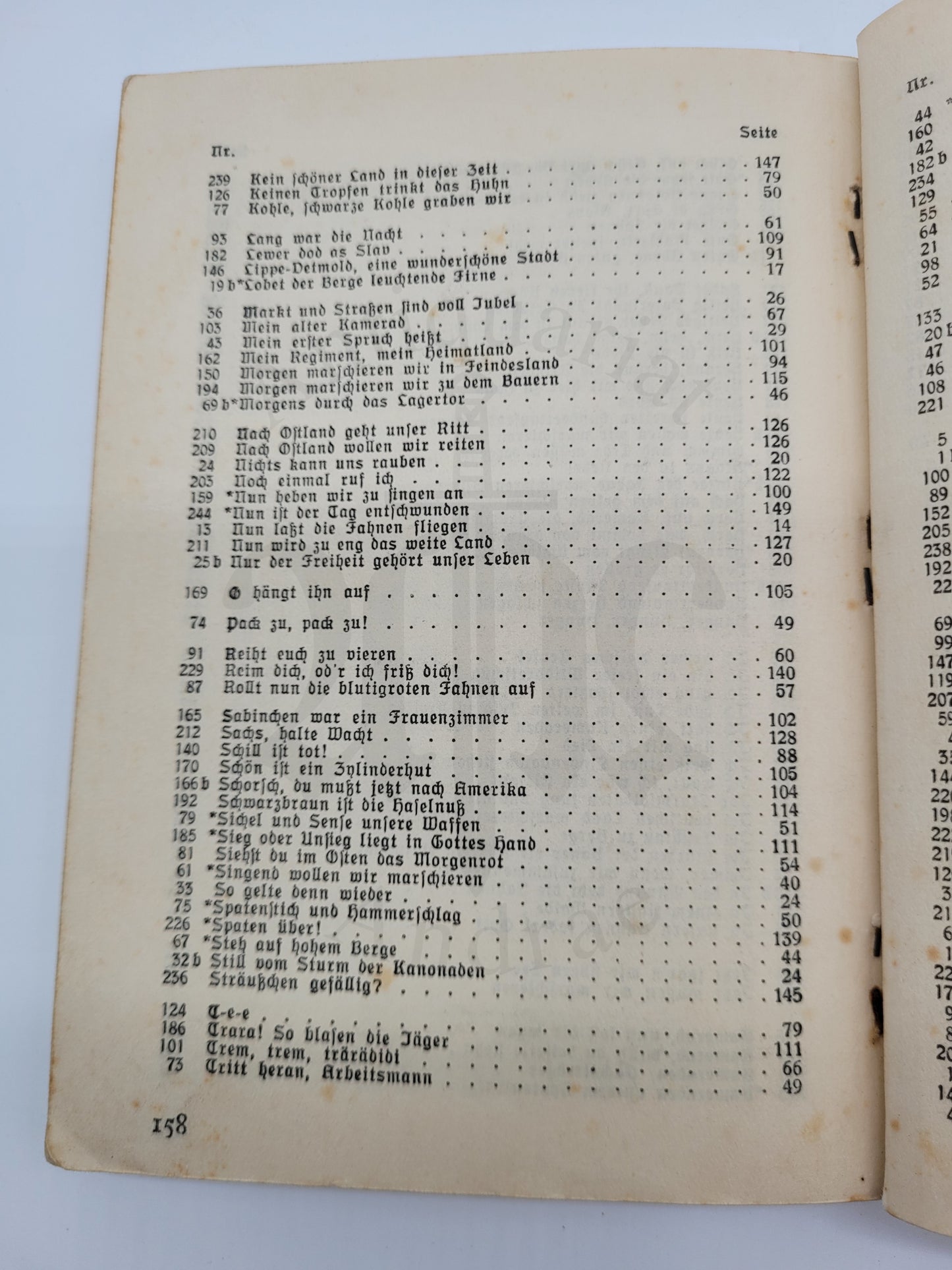 Singend wollen wir marschieren (Liederbuch)