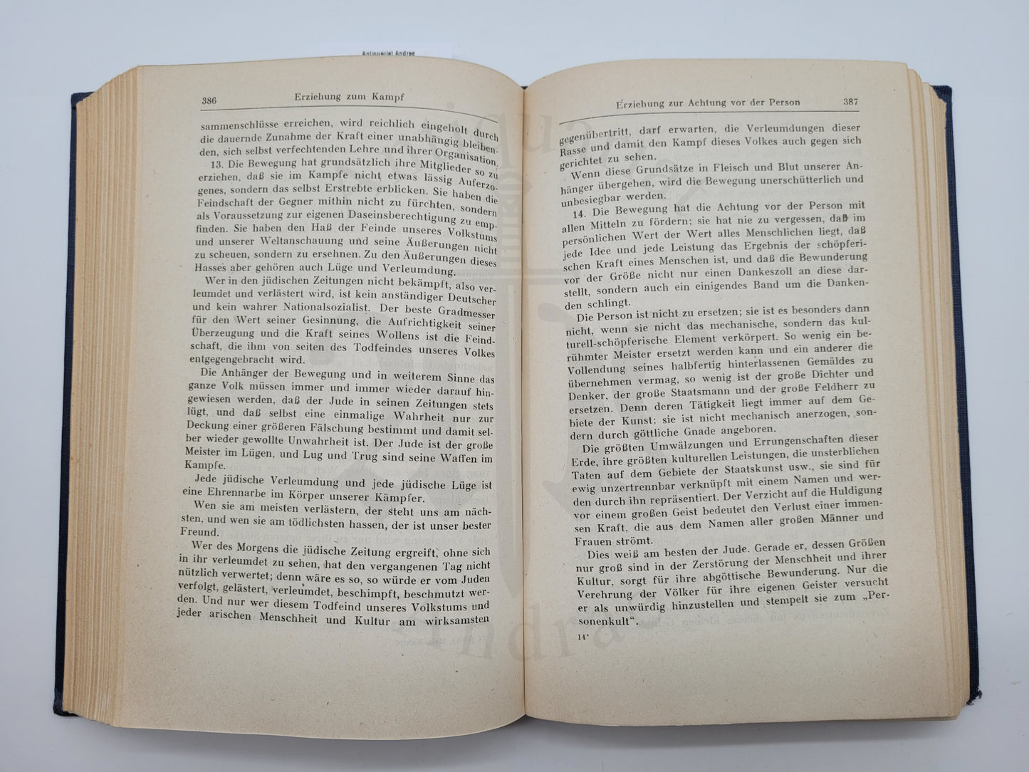 Mein Kampf Volksausgabe 1943 (Druckschrift)(Späte Adler-Variante)